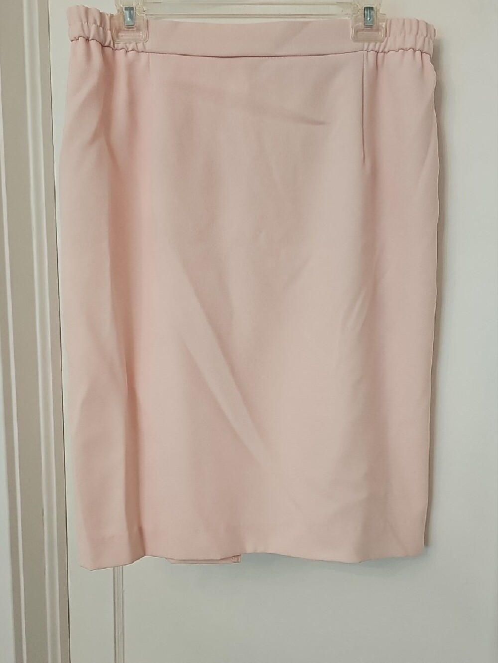 Karen Millen Light Pink Tailored Blazer, Skirt & Beaded Camisol Formal Suit Set - Picture 7 of 13